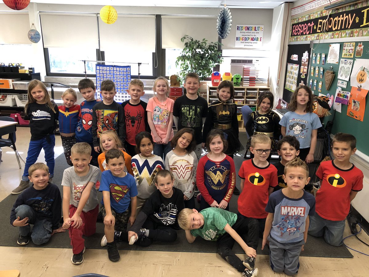 MrsHampsay's tweet photo. 💥 Super Hero Day at Gill Hall for Red Ribbon Week! 💥 #WErTJ #GillHallElem #firstgrade #superstudents https://t.co/hSe3j60Cmu