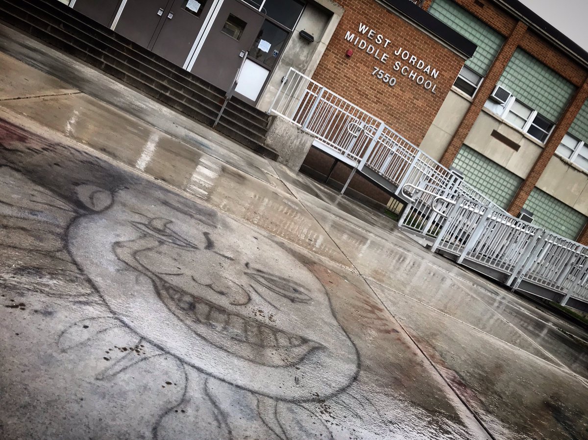 AndrewAdamsKSL's tweet photo. Longtime workers said they experienced unexplained noises and even ghostly sightings. Before the old @WestJordanMid was torn down this summer, @KSL5TV and the @Ghost_Hopping crew got the chance to investigate one last time..

https://t.co/93vTs2zaYd

@KSL5TV #Utah @jordandistrict https://t.co/3W6AoGAoYe