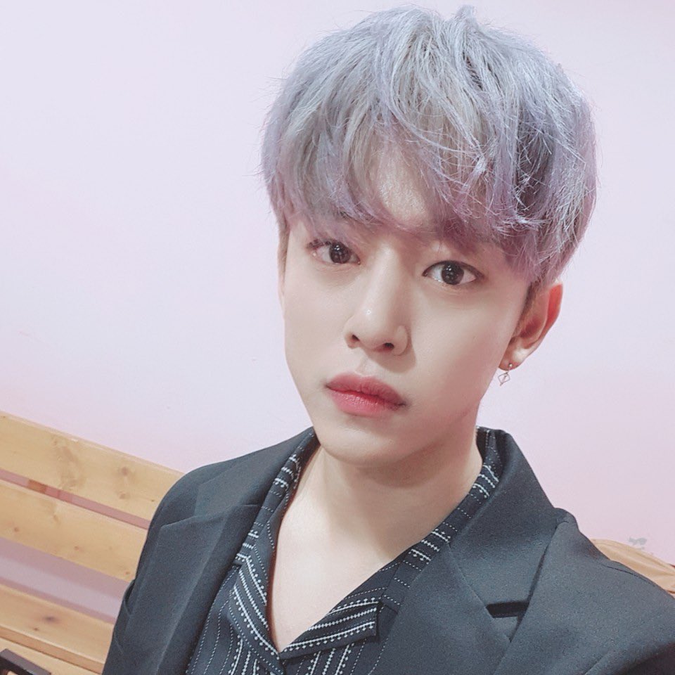 [#정대현] 📸

Aight한 대현이의 이야기가 가득했던
애프터 스쿨 클럽, 다들 잘 보셨나요?😉
오랜만에 애프터 스쿨 클럽을 통해서
해외 IY, Baby들을 만날 수 있어서 
즐거운 시간이였습니다. 고마워요💕
⠀
#JUNGDAEHYUN #After_School_Club