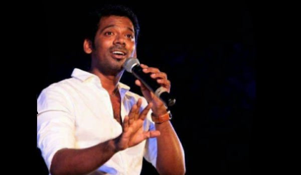 dinamalarweb's tweet photo. நடிகர் மனோ கார் விபத்தில் மரணம் #actormano https://t.co/Gxv0yscI3S https://t.co/9oDc4zc1Np