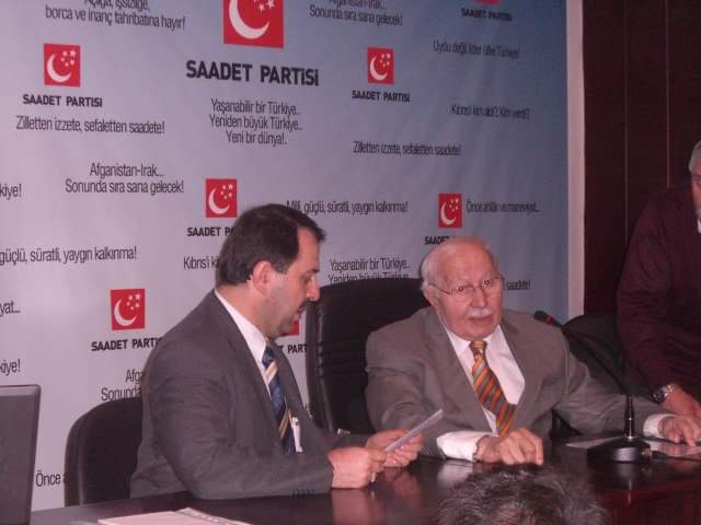 SametSamiTemel1's tweet photo. Tevellüdünün 93'cü sene-i devriyesinde Milli Görüş liderimiz, kıymetli hocam merhum Prof.Dr. Necmettin Erbakan'ı rahmet ve saygıyla yad ediyorum. https://t.co/VCrOePqZ0J