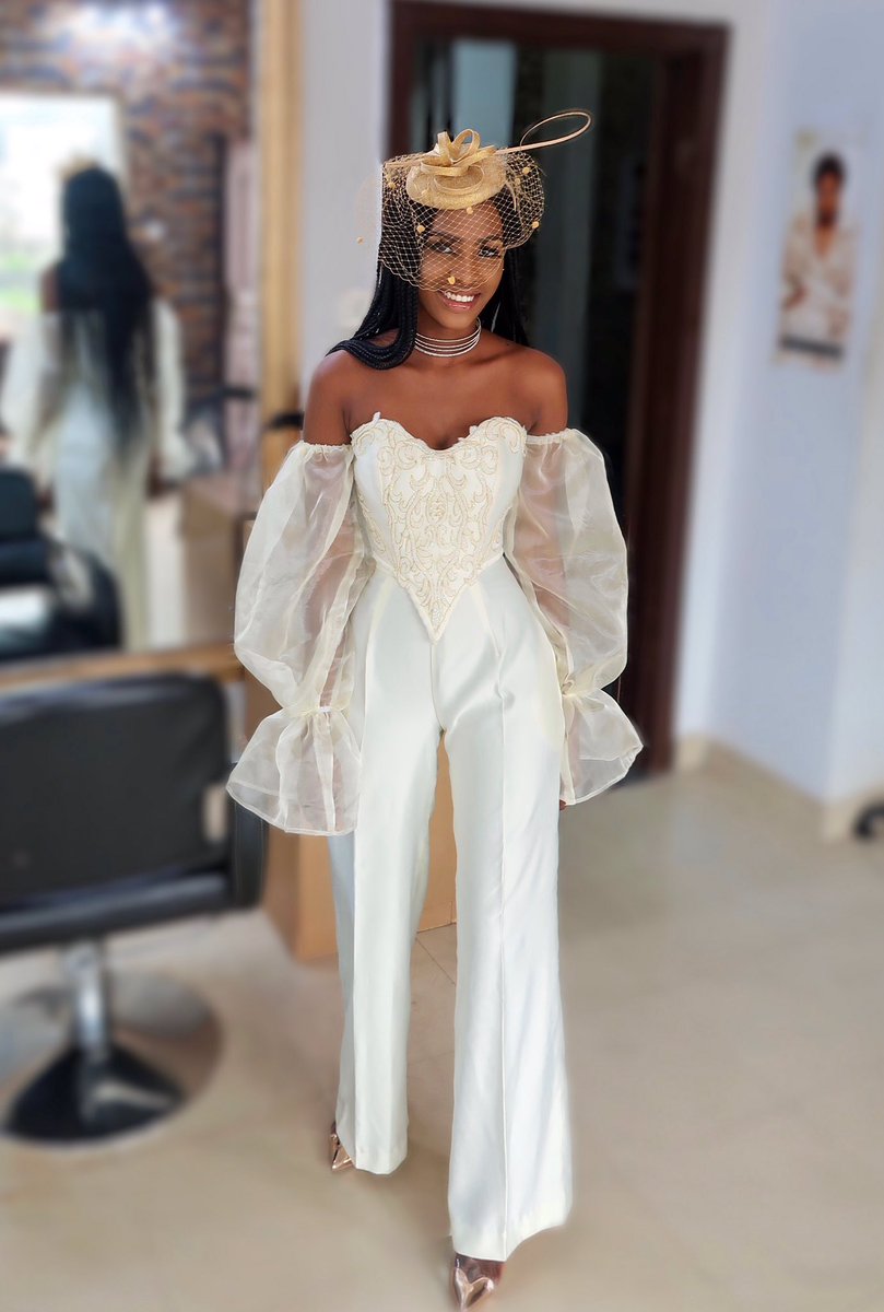 midebymide's tweet photo. Rukky serving Court Wedding Looks in this Ivory Midé Ensemble💍✨
⠀⠀⠀⠀⠀⠀⠀⠀⠀⠀⠀⠀⠀⠀
Midé corset blouse + Wide legged Pants• Midé S/S’19 https://t.co/ZIDsp6qqeS