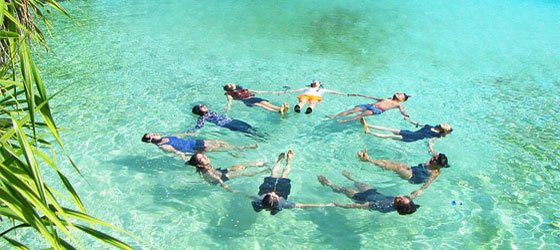 Single2Travel's tweet photo. Lekker op vakantie met andere reislustige singles? Check de agenda! https://t.co/g1SaylwGC5 https://t.co/WWpq2Fo8kk