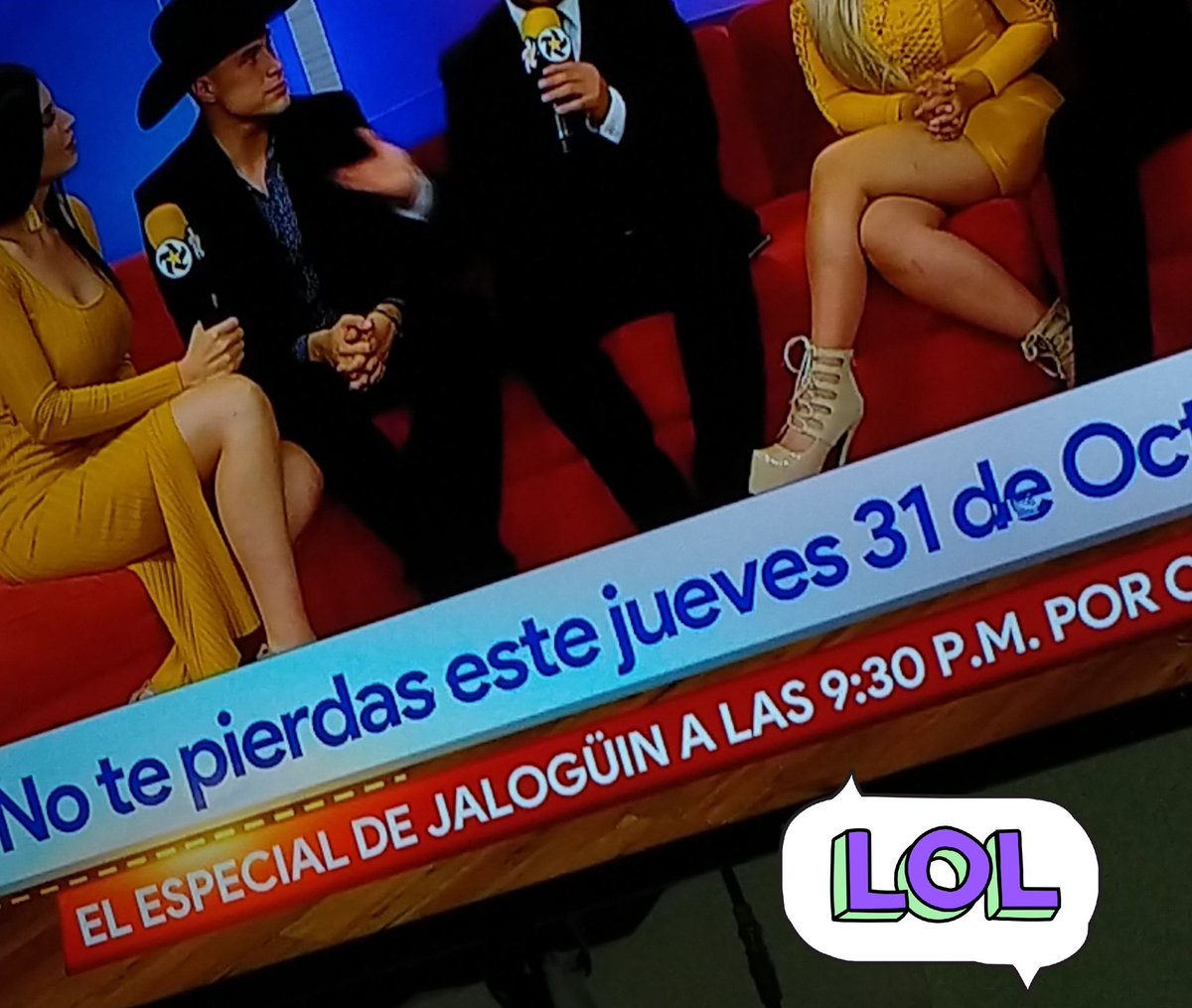 tainiwin666's tweet photo. @ErnestoChavana  @angelcastrotv  que no es halloween en ves de jalogüin 😂😂😅 https://t.co/xSC7YRbmjt