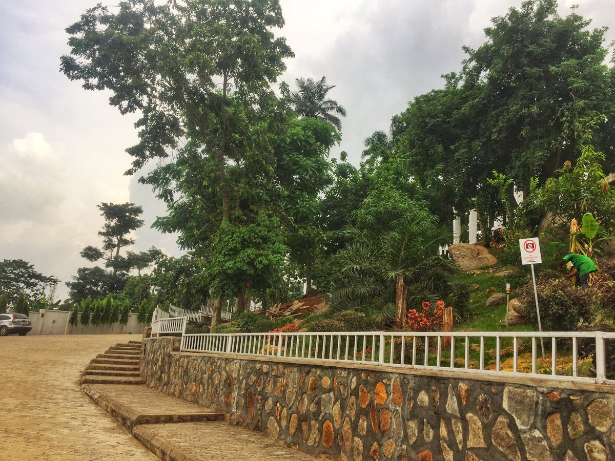 Solohtolz's tweet photo. The @SummitResort speaks for itself Alot of #EkitiPeople have never heard such a place for Relaxation, partying Events & Baecation Exists like This in @Ekiti.
๐ธ: @solohtolz
Well done @MrTosinDurodola for the cool Rare Shots & bringing this to Light.
RT if you REP #proudlyEkiti https://t.co/igOI7y38fk