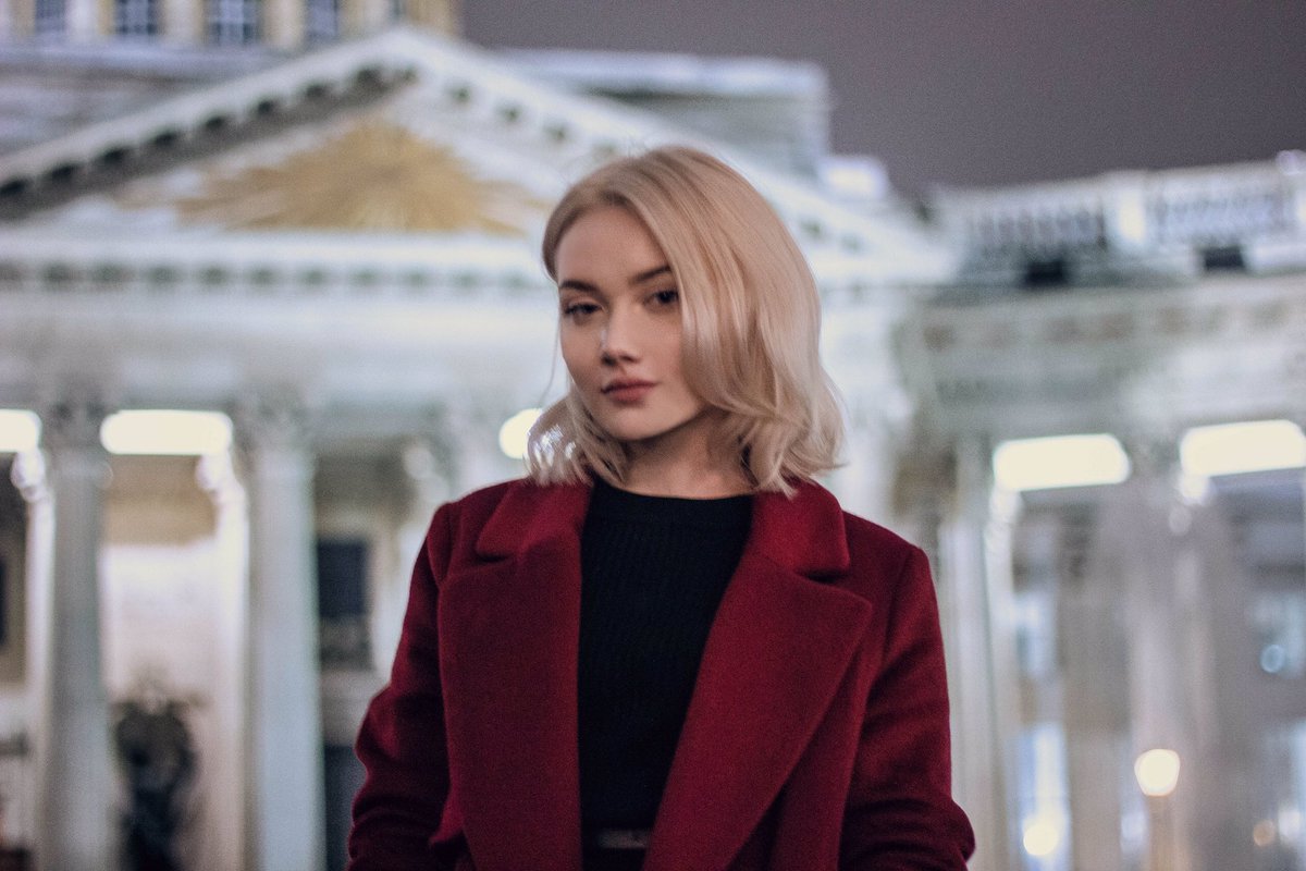 everyonelovesmi's tweet photo. залетела в ленту... хорошо что не ребёнком и не в клетку :))) https://t.co/ab495uVZQ3