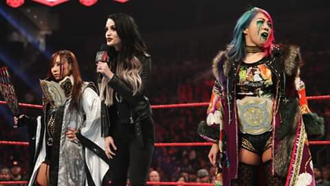 wweshowtv's tweet photo. Raw Women’s Champion @BeckyLynchWWE Lynch came calling when @Paige was attacked by WWE Women's Tag Team Champions @WWEAsuka &amp; @KairiSaneWWE Sane The Kabuki Warriors. https://t.co/sSgtTkAhtV