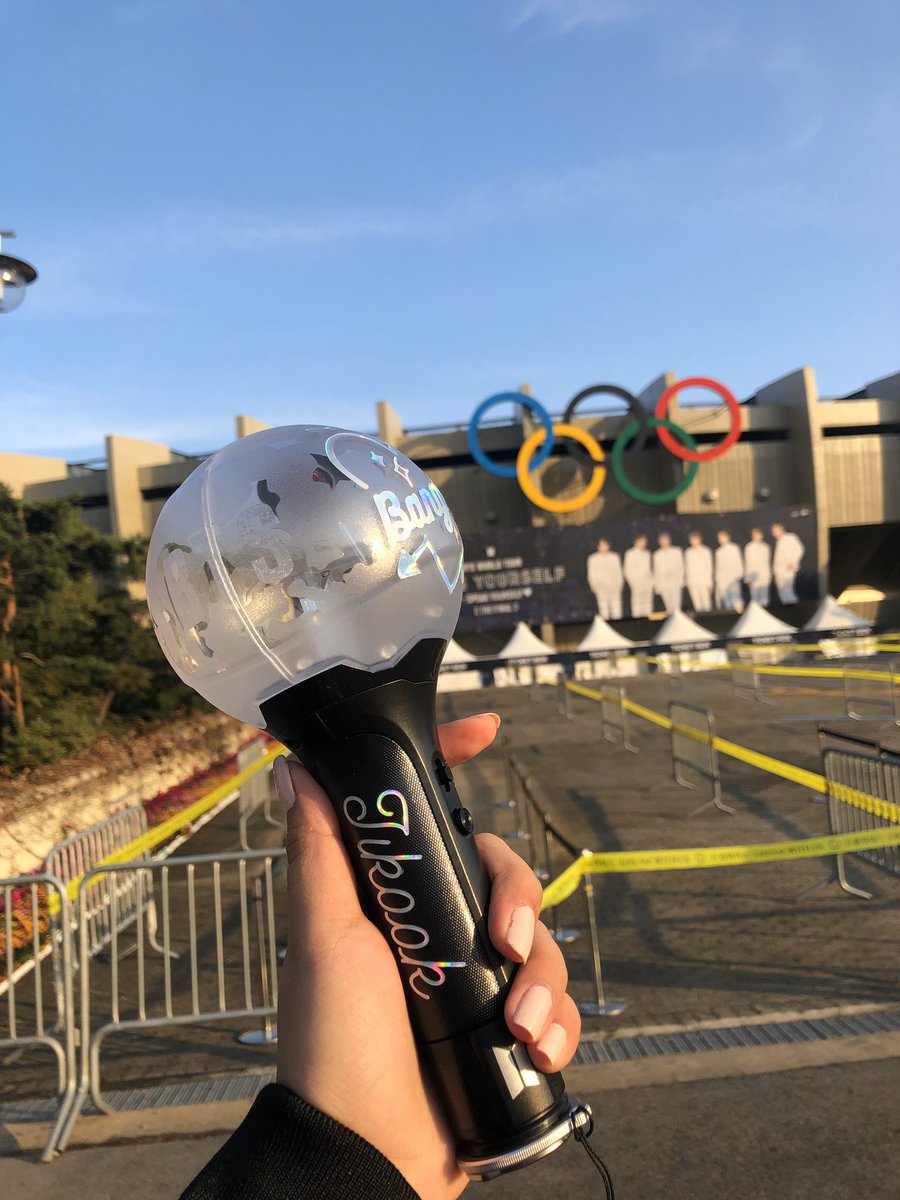 dollajeon's tweet photo. ! DAY-1 #BTS_SY_FINAL !
My first @BTS_twt concert experience a thread🥺💜

#BTS_LY_SY_FINAL
#BTS_WORLDTOUR_SY_FINAL https://t.co/BfxBIqKRmp