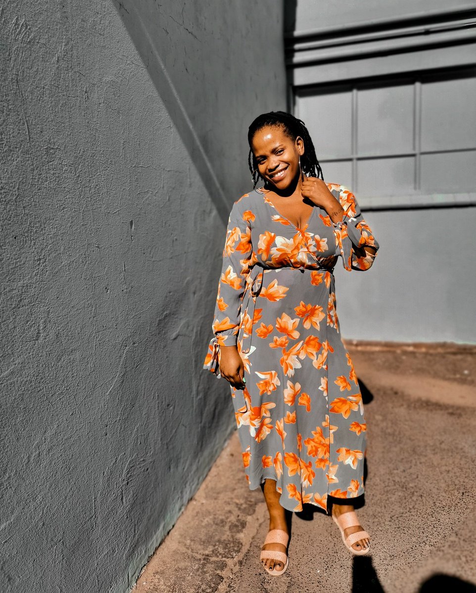 uMambulazi's tweet photo. Pretty flower, get ready to bloom 🍂🍁🏵️ https://t.co/YBZ7JJoFoG