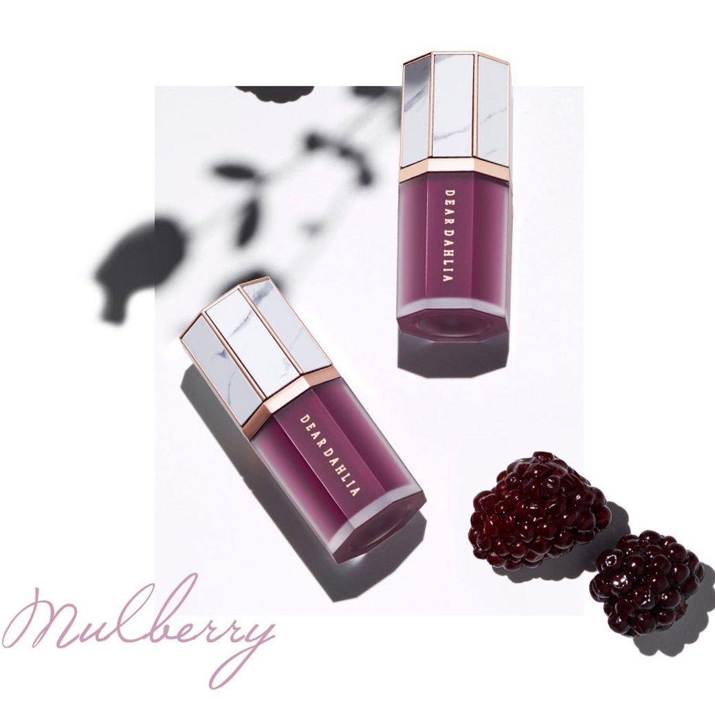 Meearaideedee's tweet photo. Dear Dahlia Moisture Veil Lip Glaze #Mulberry🍇
💜 สีชมพูอมม่วง
ลิปสติกสูตรน้ำ ให้ความชุ่มชื่นกับริมฝีปาก เนื้อบางเบา สีชัด ไม่เหนียวเหนอะหนะ
#DearDahlia #PremiumMakeup #VeganFriendly #CrueltyFree #CleanBeauty #NoAnimalTest #MarbleDesign #MarbleMakeup #ParadiseCollection https://t.co/Dx5CIYGMX2