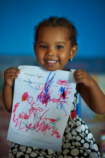 UNICEFEducation's tweet photo. Early childhood education is an irreplaceable start to a child’s education. 

Those with an early start in learning are less likely to drop out, &amp; more likely to do well in school.

#EarlyMomentsMatter #ForEveryChild https://t.co/XbvmC31fjO