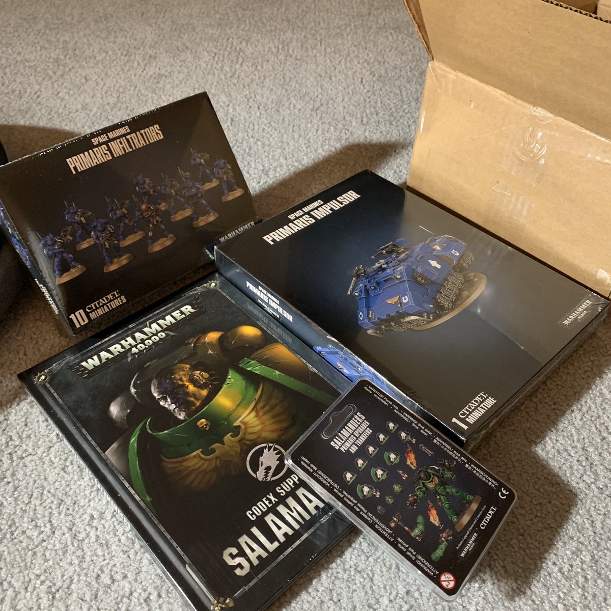 PopsChTikiRoom's tweet photo. Been waiting for this since the original Armageddon Minidex in 2000. Very excited. As usual, thanks to @Ministomp for getting to me. #salamanders #warhammer40K #warhammer #ministomp #spacemarines https://t.co/baMipRZn6D