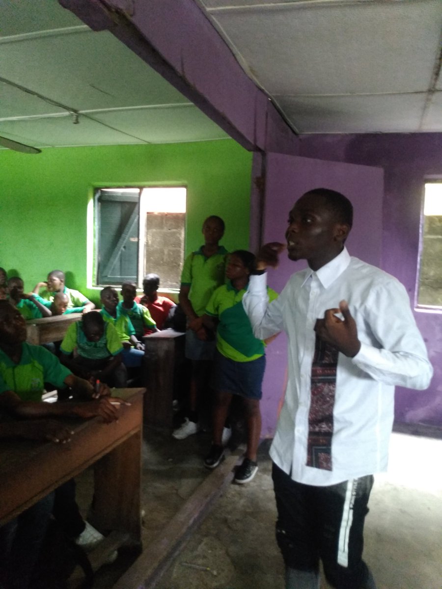 favourwest5's tweet photo. So on Friday last week I had the opportunity of talking to over three hundred students about the relevance of technology in education and how they could embrace the tech trend now,it was a wonderful experience and hope to continue doing this. #TATSPH #TATSDAY1 #Teamwestly #Peace https://t.co/xbiOZzj6Gm