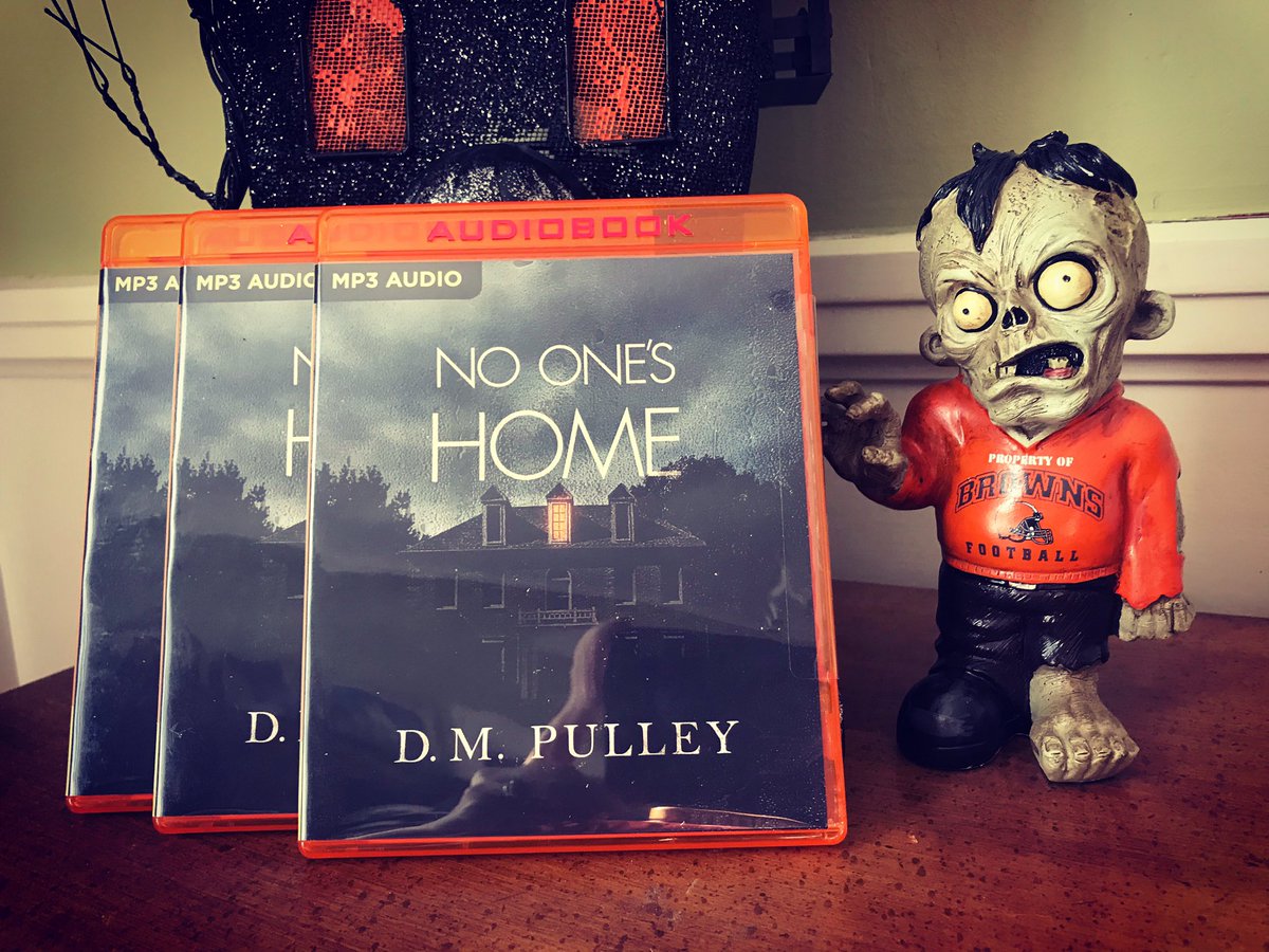 DMPulleyAuthor's tweet photo. Halloween giveaway! #giveaway #Halloween click here: https://t.co/F6XA4blfnh https://t.co/wfOKJalN56