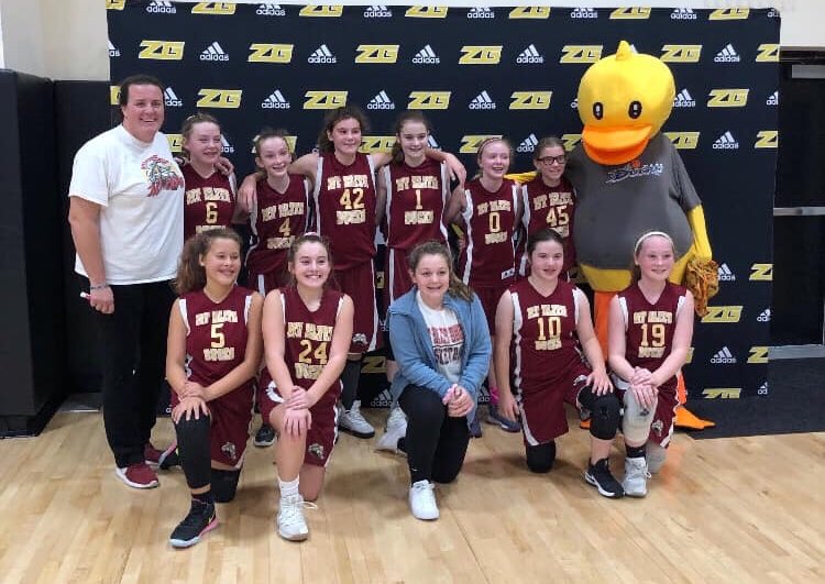 MTEliteDucks's tweet photo. Huge shout-out to MT Elite Ducks Moonstone for a great weekend @ZeroGravityBB Battle for the Belt. Moonstone finished in second place with a 4–1 overall record! Phenomenal improvement by Moonstone this fall, great job coaches Amy, Macayla & Jess! #MTEDFamily #MoonBurn #DuckMascot https://t.co/FZiTOSwlwq