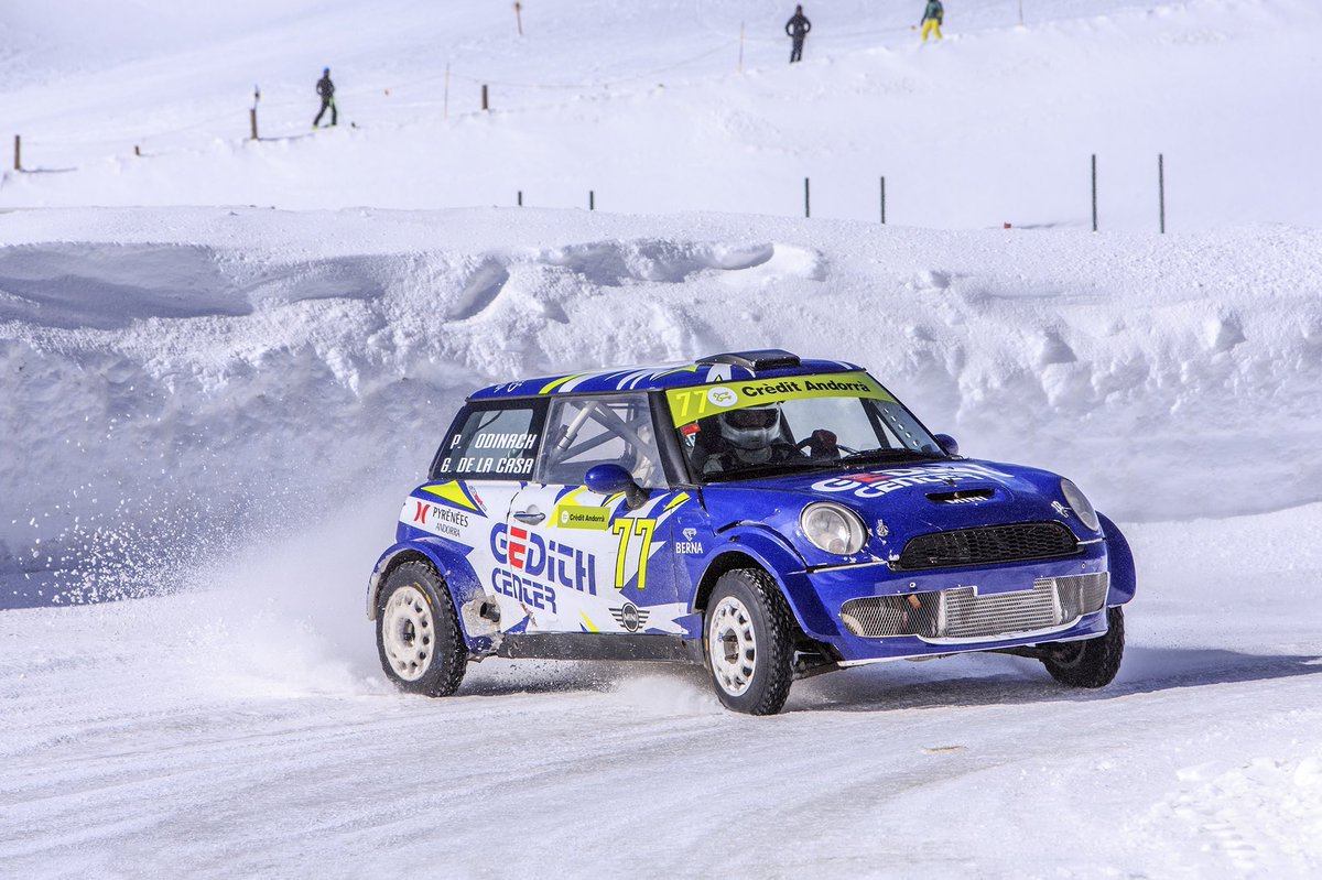 GseriesACA's tweet photo. Turismos o Prototipos, distinta filosofia mismo objetivo. Estas son las dos monturas de la categoría reina de las Crèdit Andorrà Gseries. @CreditSupport_ @Pirelli @RMCMotorsport @pcrsport https://t.co/53p7Le6cdD