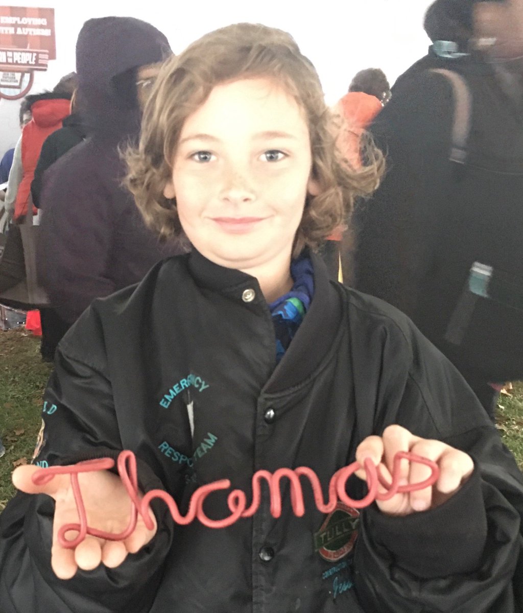 DaveMaskin's tweet image. #Thomas loves his large #WireName created by #TheAmazingWireMan at #TheChocolateExpo  in Monroe, New York.👀