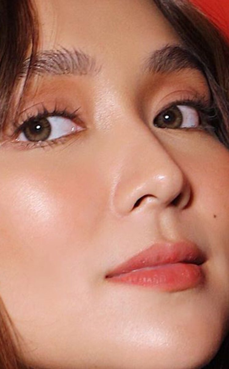 THAT PORELESS WONDER AND CLEAR SKIN 😍✨ Let our response be: SANA ALL!!!! @bernardokath