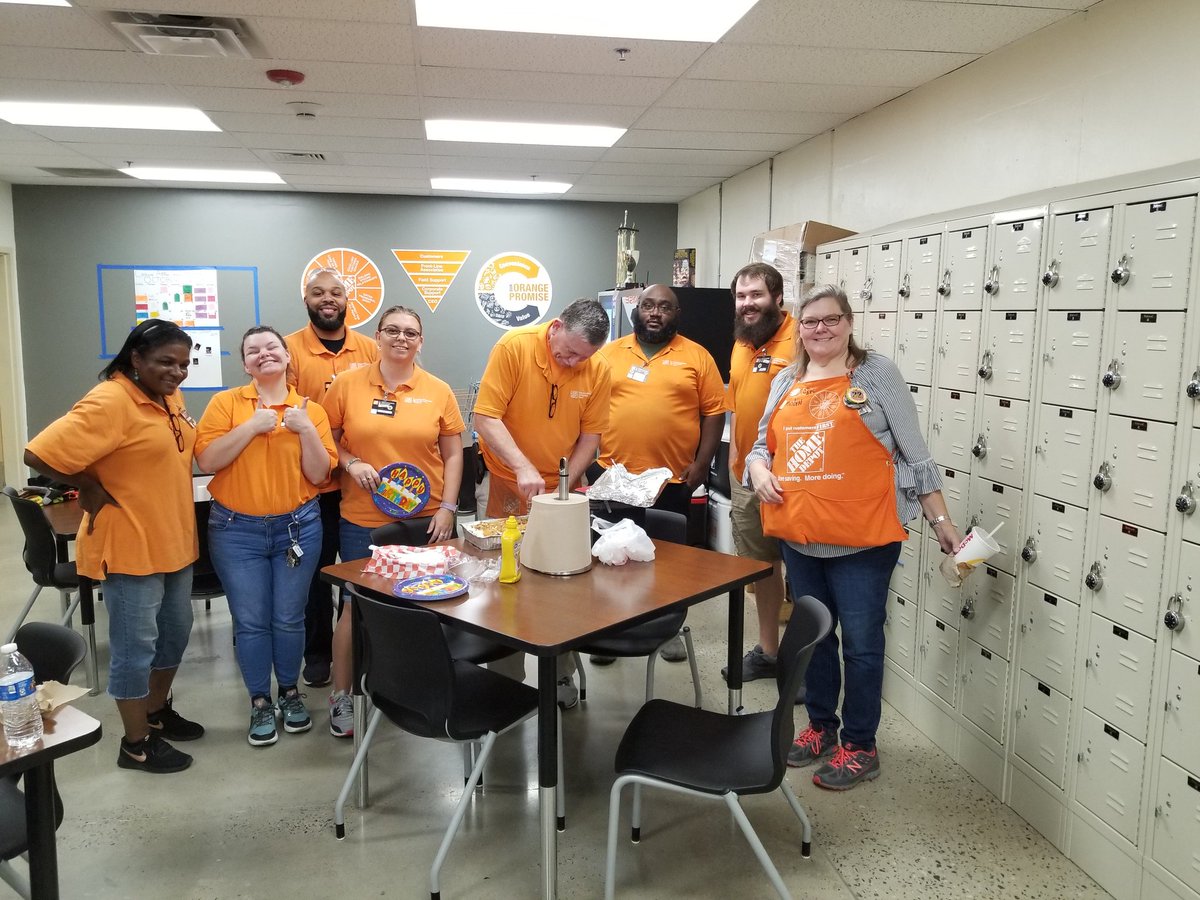 Happy birthday Cindy form MET and Store 3606.