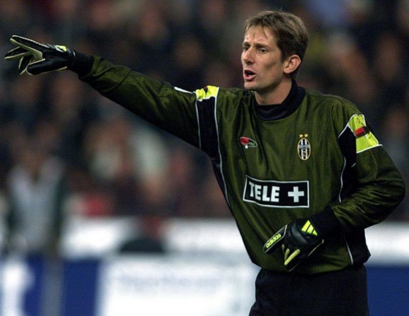 Happy Birthday Edwin Van Der Sar       