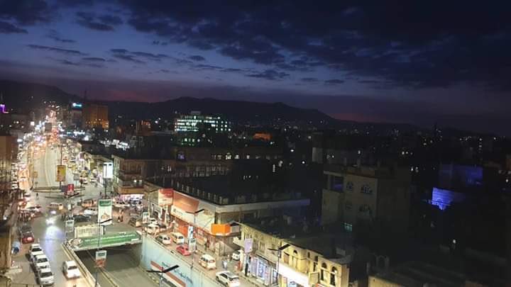TahirAkbar66's tweet photo. Solar power solutions in #Yemen is #BringingBusinessBack , creating jobs and inciting hope @FeridBelhaj @WorldBankMENA @Marinawes https://t.co/eiyaTfUdxb