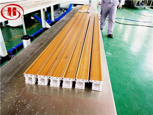 tongsanmachine's tweet image. PVC window co-extrusion machine
1,wood color surface
2,automatic one step production
3,high output: 200kg/h
4,CE certificate #pvcWindowMachine #pvcProfileMachine #pvcWindowProfileMakingMachine #machineMakingPvcWindowProfile #pvcCoExtrusionMachine