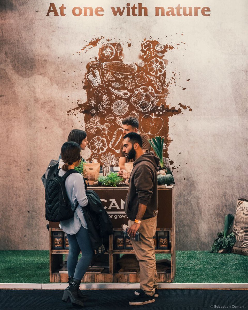 SebComanPhoto's tweet image. 5 Moments I Hope You Didn't Miss at VegFest London 2019 | Sebastian Coman buff.ly/2JvUlzd @VegfestUK #vegfest #vegan