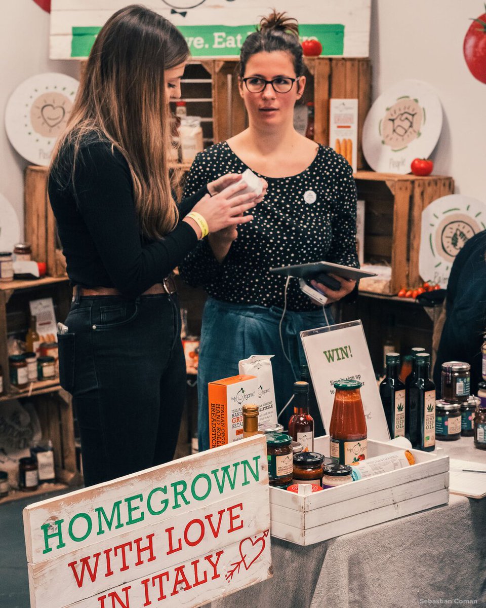 SebComanPhoto's tweet image. 5 Moments I Hope You Didn't Miss at VegFest London 2019 | Sebastian Coman buff.ly/2JvUlzd @VegfestUK #vegfest #vegan