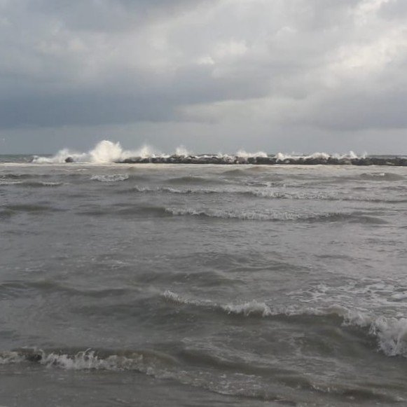 HotelEliseo_'s tweet photo. Good morning....a grey start here in #BellariaIgeaMarina

#hoteleliseoigea #italy #lovingromagna #familyhotel #familyholidays #adriaticsea #adriaticoast #romagna  #beach #seaside #rivieraromagnola #beachfronthotel #italianholidays #visitromagna⛵️ #ladolcevita #boutiquehotel https://t.co/7OSldr6NLW