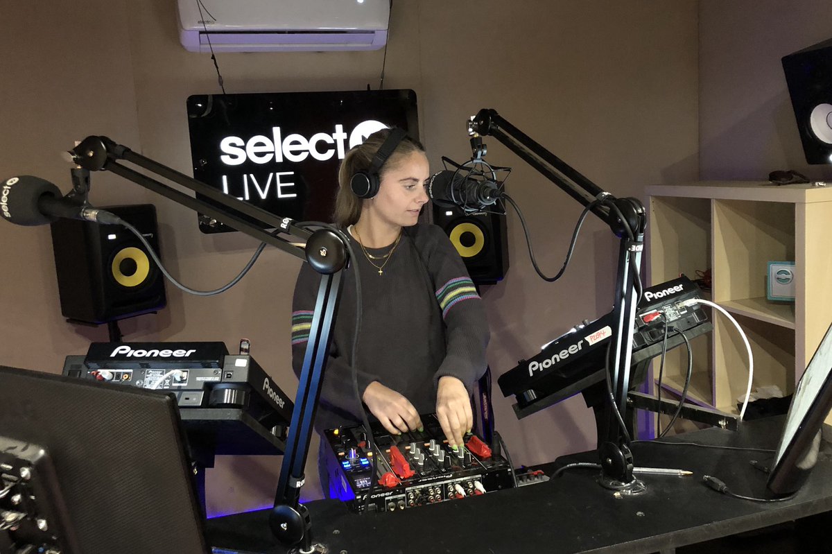 Select Radio tweet media