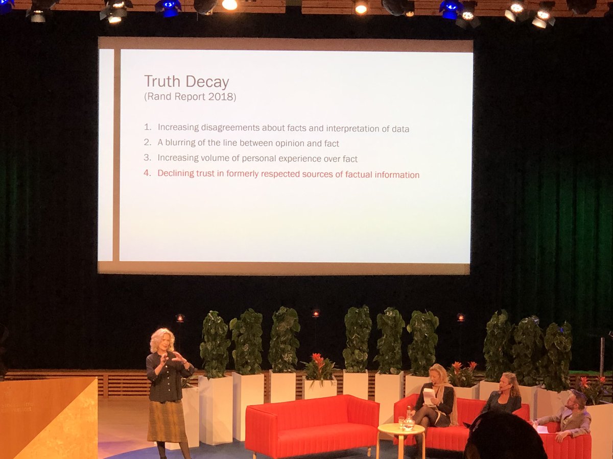 JessicaDymen's tweet photo. Vi befinner oss i en period av tillitsförlust enligt Karin Wikfors, professor teoretisk filosofi . Hänger samman med den nya tekniken #hållbarhetsforumSU https://t.co/v1TQQhuy0h