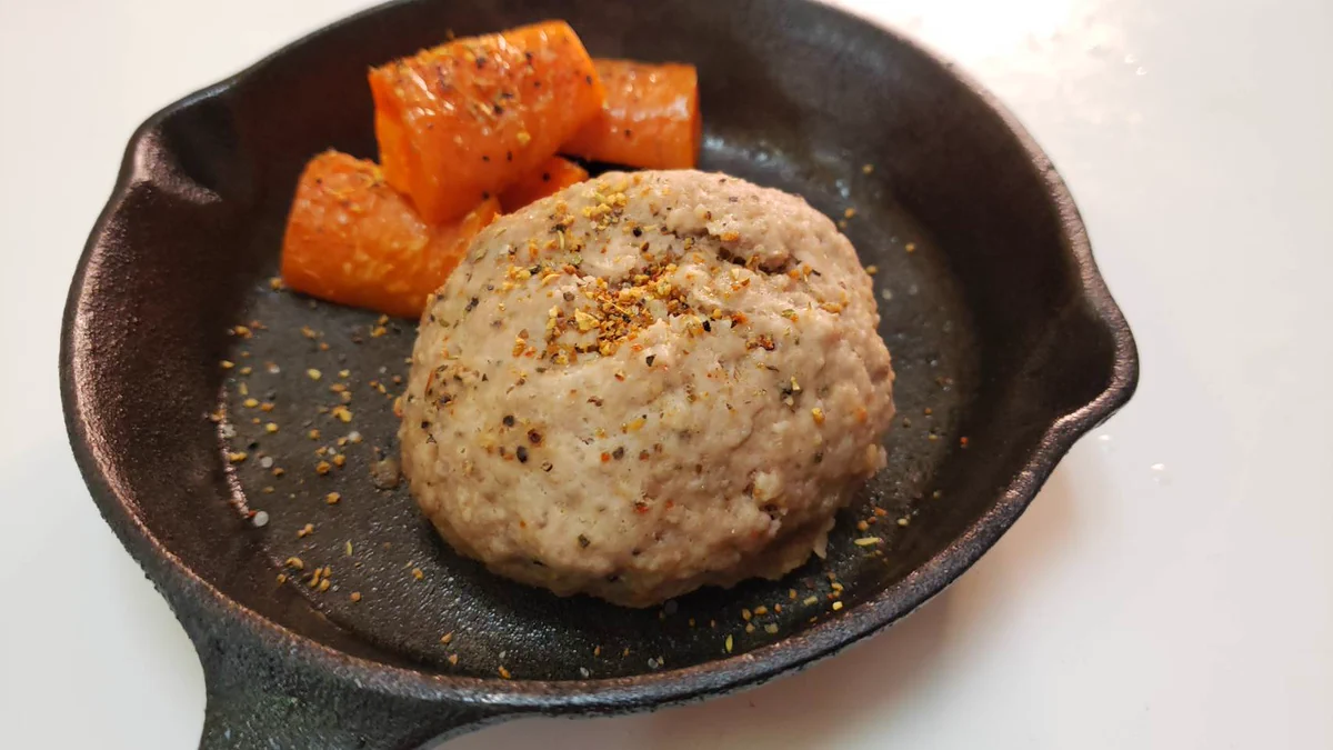 レンジで作れる！？「焼かないスパイスハンバーグ&グラッセ」の作り方！