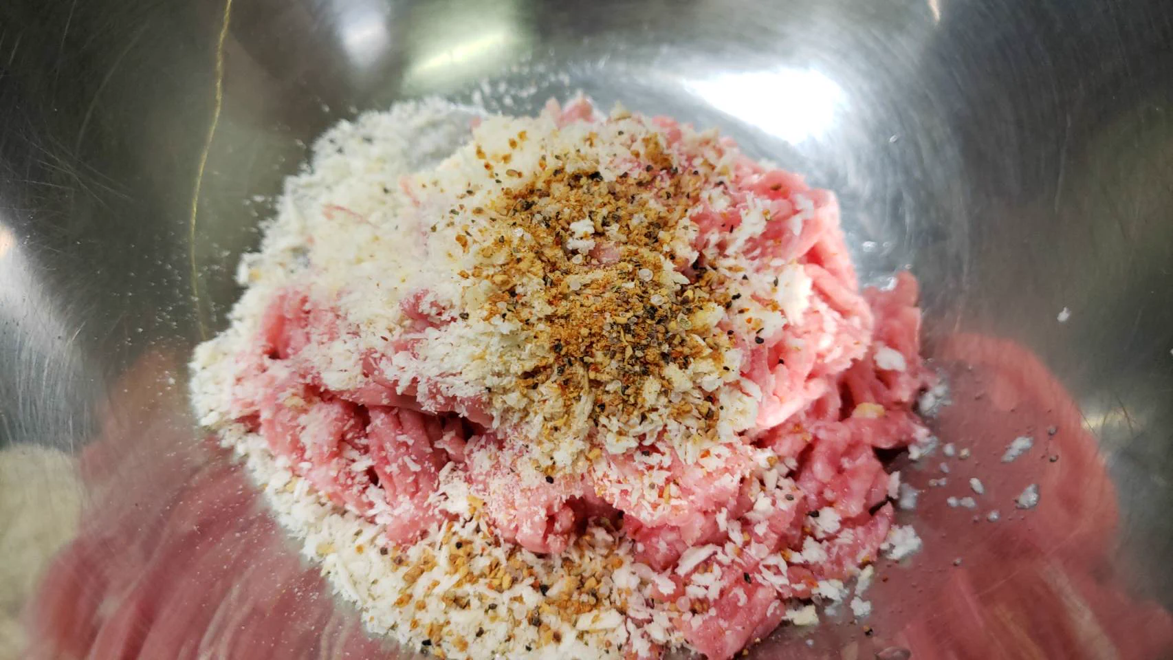 レンジで作れる！？「焼かないスパイスハンバーグ&グラッセ」の作り方！