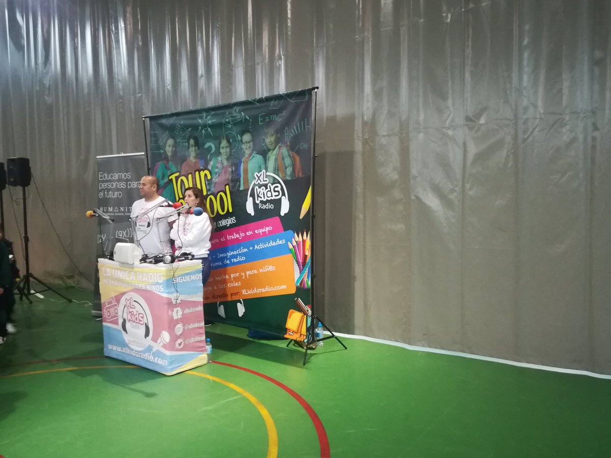 Preparados para asistir a un programa de radio en el cole <a href="/XlKidsRadio/">XL Kids Radio</a> <a href="/HBSTORREJON/">Humanitas Torrejón</a> <a href="/IreCastilloHBS/">@teacherCastilloHBST</a> <a href="/HBST_Jana/">HBST_Jana</a> <a href="/LidiaDoval/">LidiaDoval</a> <a href="/EvaShbst/">EvaShbst</a> <a href="/AngelaHBST/">Angela HBST</a> <a href="/TamaraMusicHBST/">Tamara</a>
