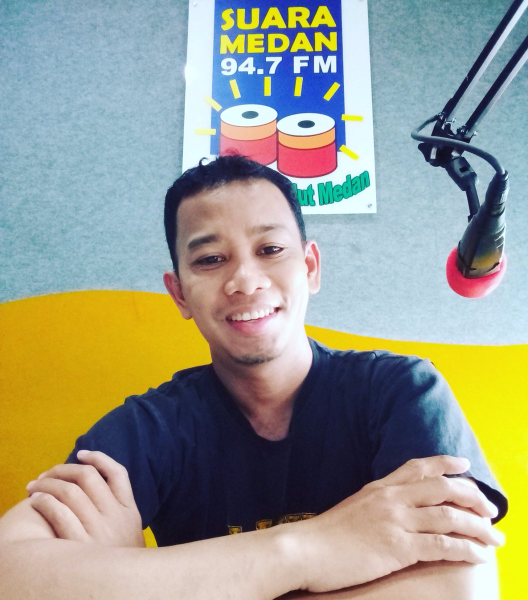 Istirahat sejenak jaka dara
Di Dangdut Rehat bersama Iyan Walet

Sambil istirahat sore mari ungkapkan perasaan jaka dara

Buat yang lagi dijalanan juga boleh menginfokan kondisi lalu lintasnya

(<a href="/Iyan_Hero/">Iyan Hero</a> )
#RadioSuaraMedan
#SuaraMedan
#Medan
#DangdutRehat