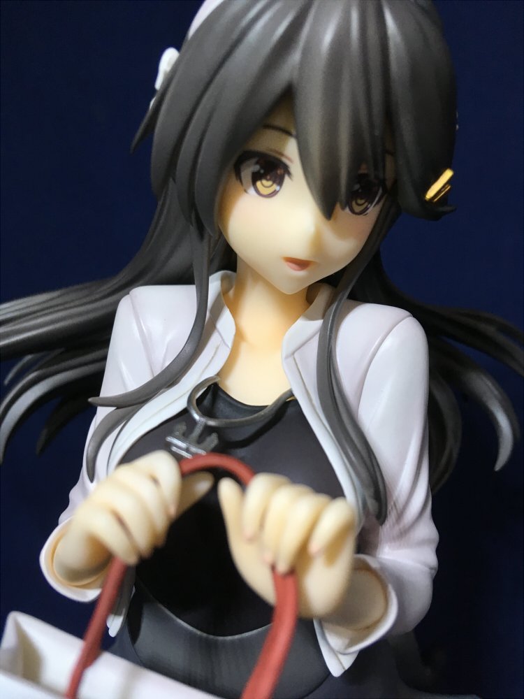 榛名のお買い物modeフィギュア来てた!お顔も可愛い!出来が良い!それとファニーナイツ金剛ばりのおしり造形が素晴らしい…あとちょっと衝撃的だったのが、ノーブラっぽいことなのよ… 