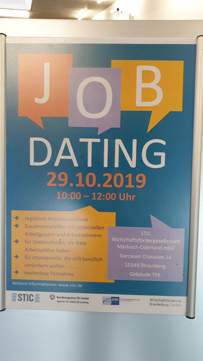 LotsendienstMOL's tweet photo. Heute findet im @STICStrausberg wieder unser JobDating statt. Viele interessierte nutzen die Chance direkt mit Arbeitgebern in Kontakt zu treten. https://t.co/wPKNzaHSCL