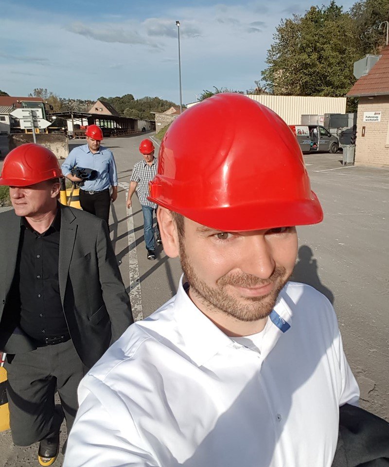 Institut_ITA's tweet photo. Wie die #GenerationZ als #Fachkräfte gewonnen werden kann, hat das @Institut_ITA beim letzten Treffen des #Wirtschaftsforum Donnersberger Land bei der #EKW GmbH in #Eisenberg vorgestellt. Passendes Thema, da aktuell noch viele Ausbildungsplätze bei Unternehmen unbesetzt sind. https://t.co/MvtVsJ5GIr