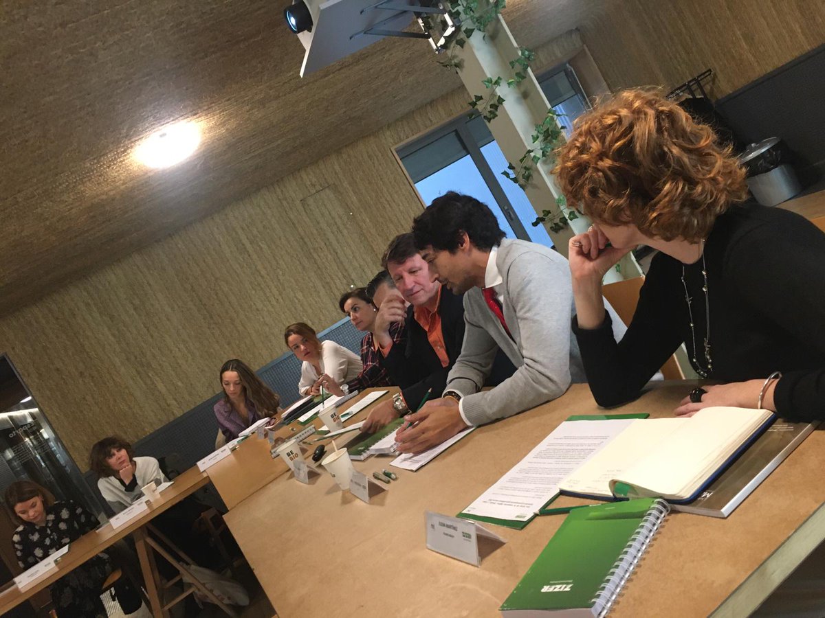 mkdirecto's tweet photo. "En Zizer trabajamos con un modelo enfocado en tres fases: estimular la demanda, generar contenidos de interés para el usuario y ser capaces de dominar la respuesta", Jaime del Solar, socio fundador de @ZIZER_ES ➡️ #MKDate sobre ROI https://t.co/xtJuTQo4W4