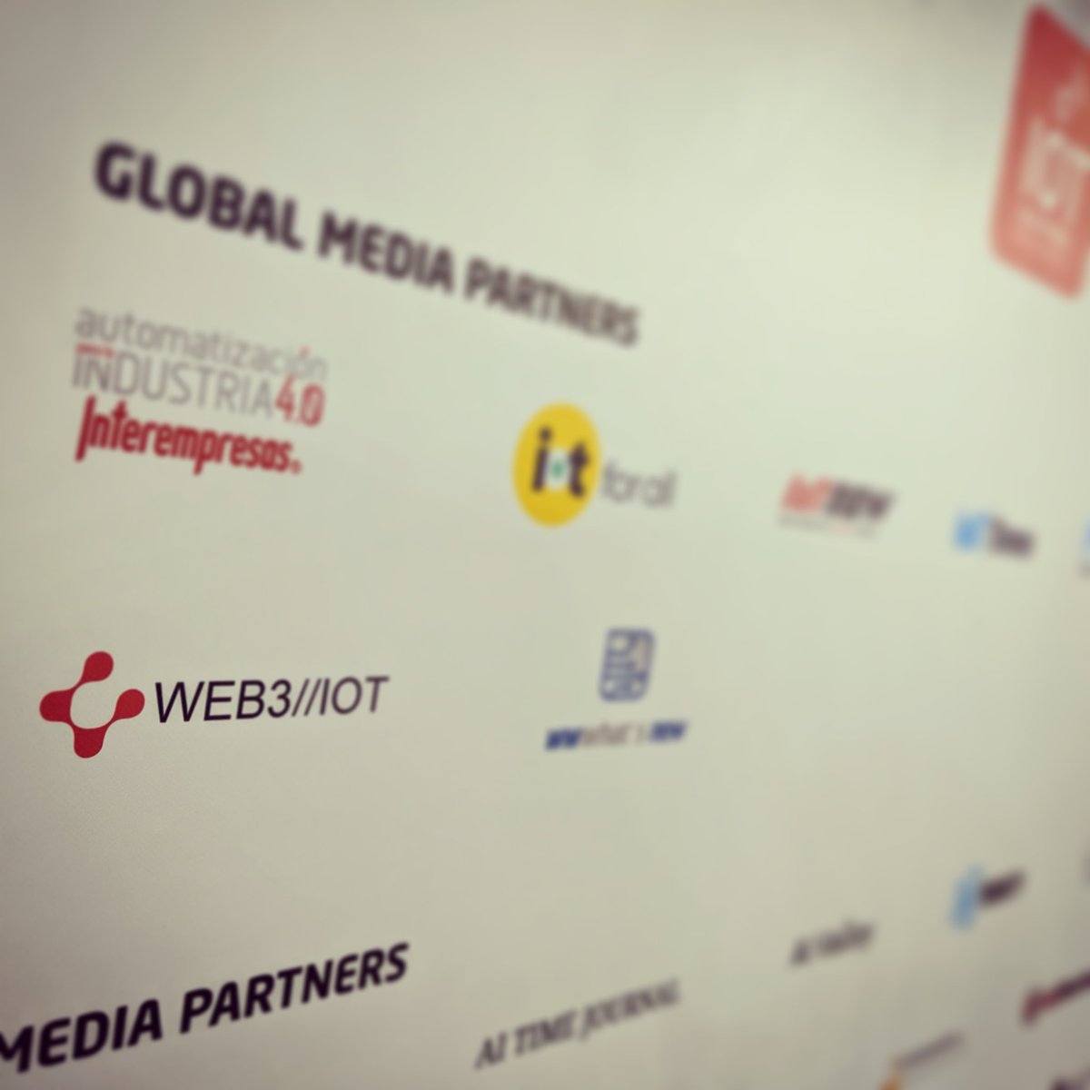 WEB3//IOT tweet media