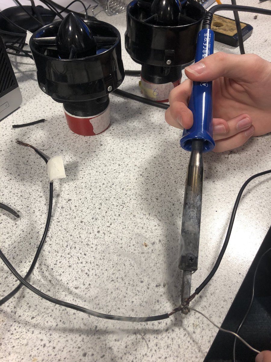 HexRobotics's tweet image. Soldering the thrusters to the control panel! #MATE2020 #watergame @matecenter @ghutz1