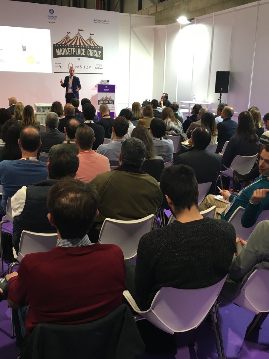 Gran ponencia en #eShowMAD19 de @ienriquez_ . Detalla a la perfección lo que valoran los usuarios al realizar compras en Amazon. Gracias equipo <a href="/Tandem_UP/">Tandem Up</a> por ofrecernos estos datos.