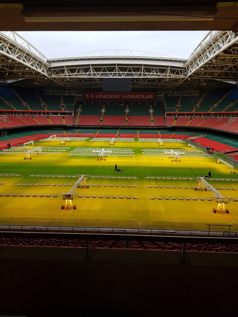Happy to be speaking @connectlinkorg today networking and sharing ideas around social prescribing. Great view of the stadium.
#LinkWorkerNetwork #freshairfridays #mentalhealth #mentalwellbeing #mentalhealthatworks