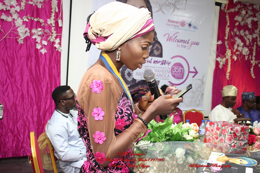 AgegeRotaract's tweet photo. The outgoing president taking her speech.
#Gracia
#Rotagege
#InvestitureCeremony
@Celebrityconst1 @ClubGbagada @RotaractD9110ng @47PLUX @EletoIk @OpeifaKayode https://t.co/r0G7cKbhn0