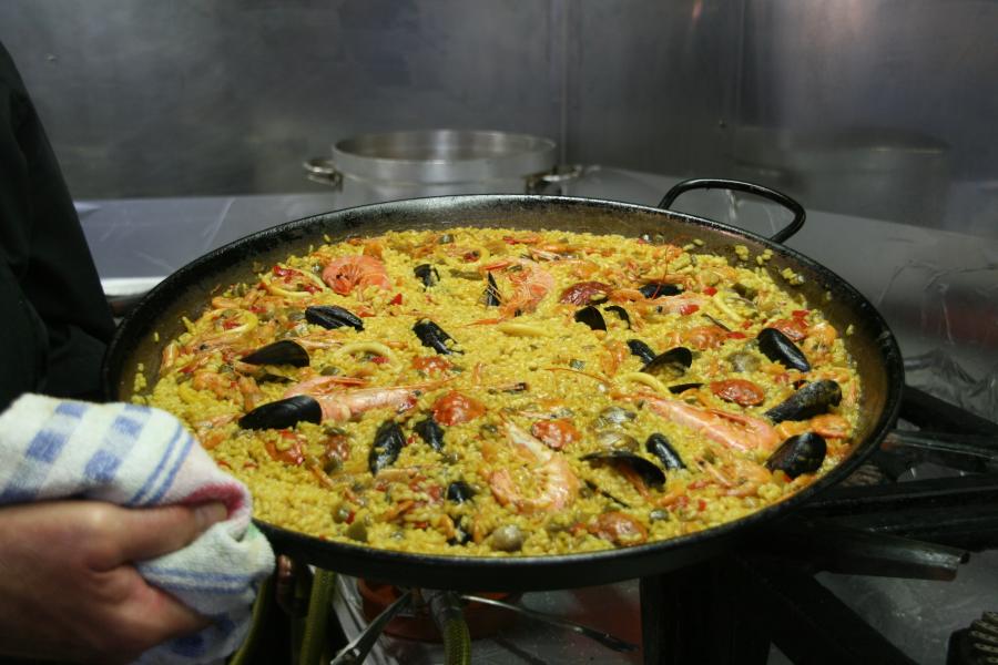 La cuina del delta de l'#Ebre amb l'#arròs i els productes de temporada de la zona provinents de la caça, la pesca i l'horta han permès crear un ric receptari que ja forma part de l'IPCITE. ipcite.cat/ipcite/salut-a…