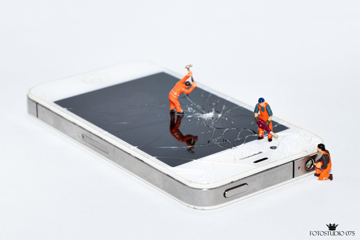 fotostudio075's tweet photo. Team Android! 

#miniatuur #nochfiguren #fotografie https://t.co/evwYHQ5Lep