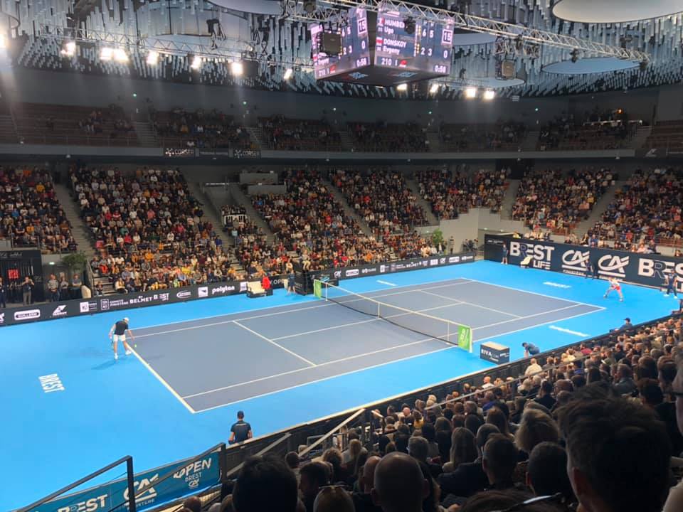 HippocampeBrest's tweet image. Les zippos sont heureux d&apos;accompagner CDG Centre Dépannage Gaz et les filiales Atout Groupe dans la refonte de leur identité visuelle. Un démarrage en beauté avec la diffusion de 3 vidéos lors de l&apos;Open de Tennis de Brest ! Bravo à Ugo Humbert ! 💪🎾🎾
#OpenBrest #tennis #Brest