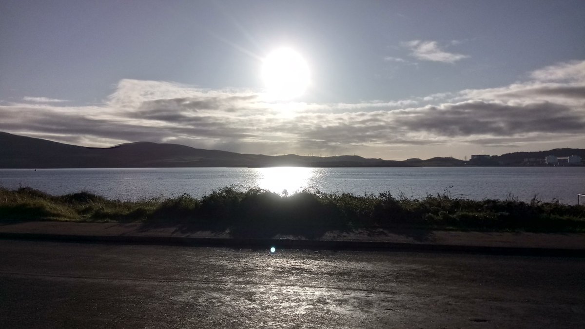 FSC_Scotland's tweet image. RT FSC_Millport "RT LinlithgowBiol1: AH students are having a great start to their second day in Millport FSC_Millport #sampling #settingtraps https://t.co/m3dsvBWOu6"