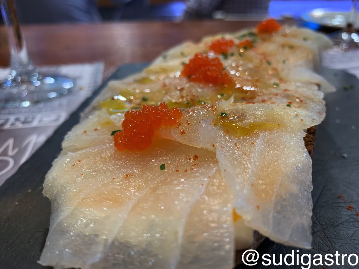 dieguitofd84's tweet photo. Muy buena #Gastronomia encontramos en @cafebarrua11, León.

Cecina
Pan con bacalao
Croquetas de cecina
Pintxos variados
...y más.

Ya mismo os contaremos algo más sobre este bar 👍 ATENTOS!!

#tdsgastro #sudigastro #turismo #foodies #cyl #viajes #viajar @CastillaYLeonTB https://t.co/KtUSS1s5Np
