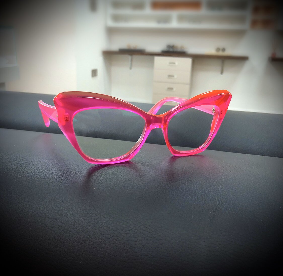 edneyandedney's tweet photo. The Jasmine by the amazing KIRK &amp; KIRK, strong architecture combines with bold colour for this beautiful piece. #kirkandkirk #edneyandedney #stylingopticians #eyewearstore #eyewearboutique #style #instastyle #fashion #instafashion #bold #colourful #pink #handmade #artisan https://t.co/PtMRYZSwlj